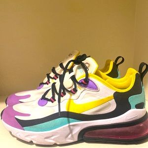 Nike Air Max 270 Sneakers